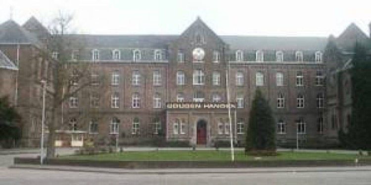 Berg Klooster Don Rua Gouden Handen PM07 300x200 1280x720 1