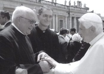 199el papa y el padre buela 1 e1498735769938