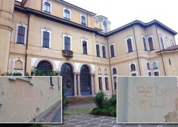 corbetta scritte contro padri somaschi pedofili chiesa mafia 696x459 1