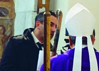 1Le Iene dal vescovo Cibotti Matteo Viviani 1 1024x576 1