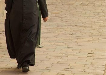 priest 1713035 960 720 kzIE U11012519262541n1B 1024x576@LaStampa.it