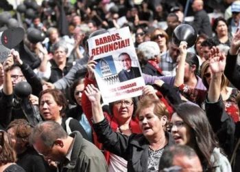 0004F776 manifestazione in cile contro la pedofilia nella chiesa