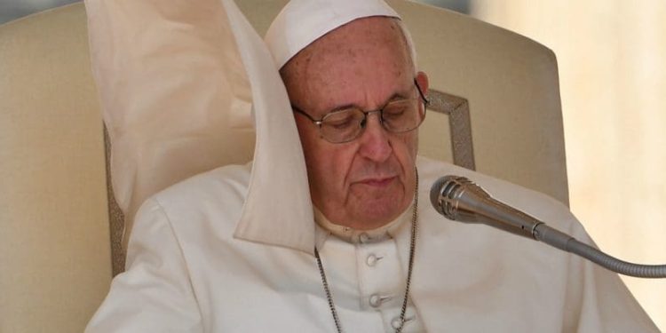 Papa Francesco 990x403 1