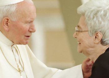 chiara lubich papa 1200